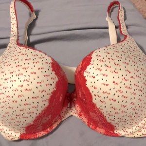 V.S | Body by Victoria Perfect Shape White Bra W/Red Lace Overlay